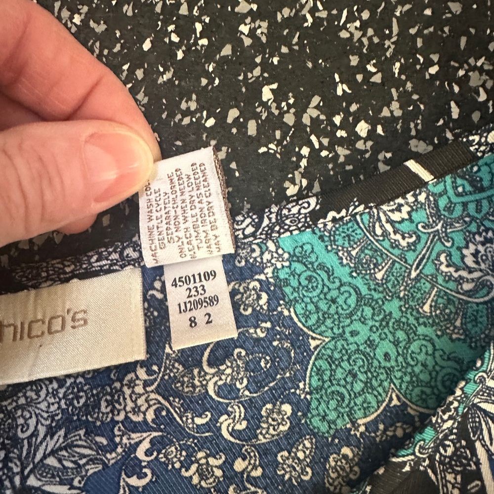 Chico's Black and Blue Paisley Top - Picture 4 of 5